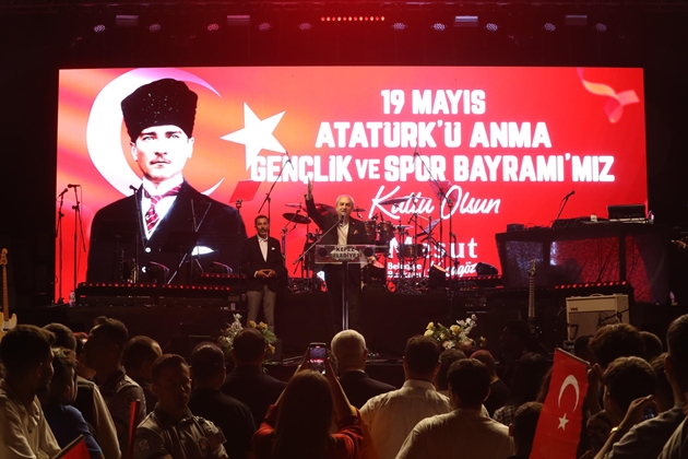 Kepez’de 19 Mayıs coşkusu: Antalya Gazapizm konseriyle bayramı kutladı 