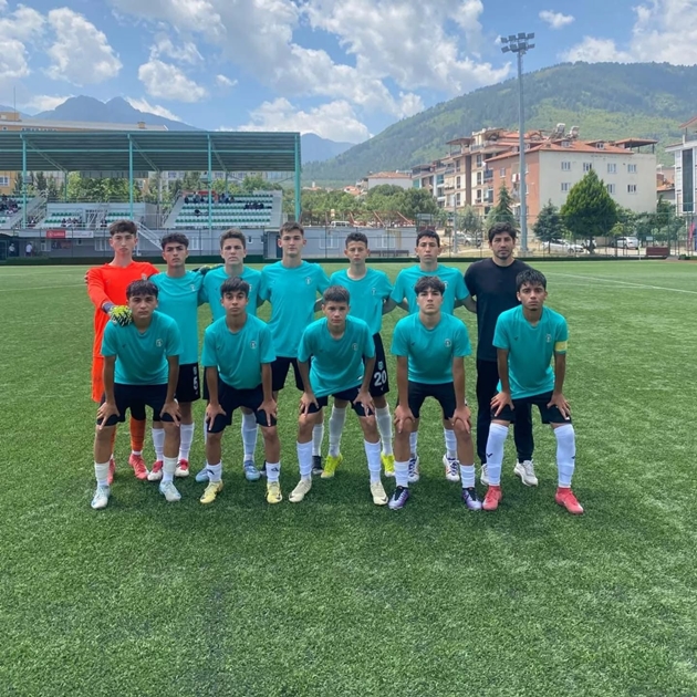 MANAVGAT BELEDİYESPOR U15 TAKIMI, TÜRKİYE’NİN EN İYİLERİ ARASINDA