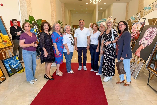 BAŞKAN KARA, HAYAT BOYU ÖĞRENME SERGİSİNİ ZİYARET ETTİ