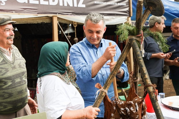 BAŞKAN NİYAZİ NEFİ KARA, ANTALYA YÖRÜK TÜRKMEN FESTİVALİ’NDE HEMŞEHRİLERİYLE BULUŞTU