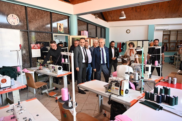 Sosyal demokrat belediyeciliğin örnek atölyesi Kepez’de 