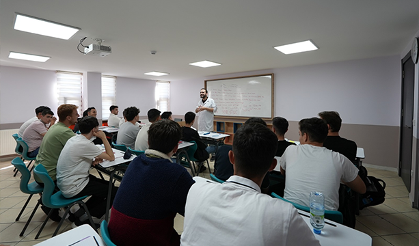 GENÇLER YAZ TATİLİNDE LİSE MEDENİYET AKADEMİLERİ’NDE BULUŞUYOR