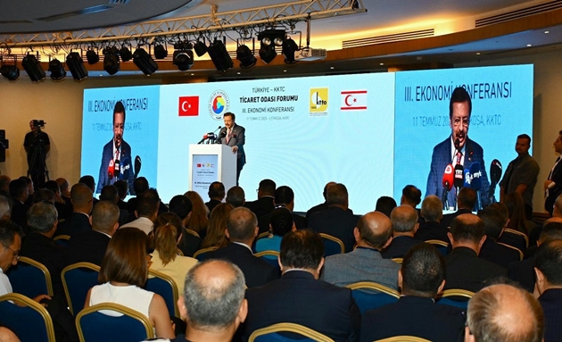 Hisarcıklıoğlu, Türkiye - KKTC Ticaret Odası Forumu Ekonomi Konferansı’na katıldı