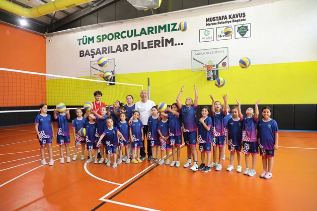 BAŞKAN KAVUŞ’TAN GELECEĞİN SPORCULARINA HEP DESTEK TAM DESTEK