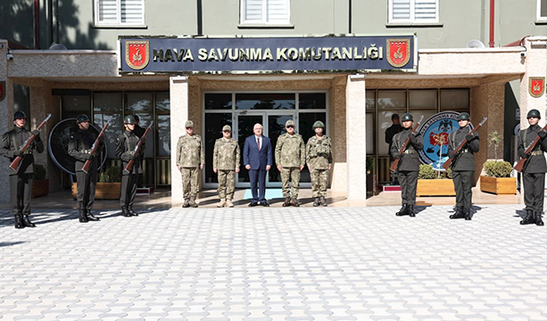 Millî Savunma Bakanı Yaşar Güler, Kara Kuvvetleri Komutanlığımızın Eğitim ve Faaliyet Yılı Açılış Töreni’ne Katılmak ve İnceleme, Denetlemelerde Bulunmak Üzere Konya’ya Gitti
