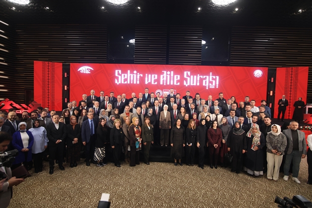 BAKAN GÖKTAŞ: “KONYA AİLE DOSTU ŞEHİRCİLİK ANLAYIŞINDA ÖRNEK GÖSTERİLECEK BİR TECRÜBEYE SAHİP”