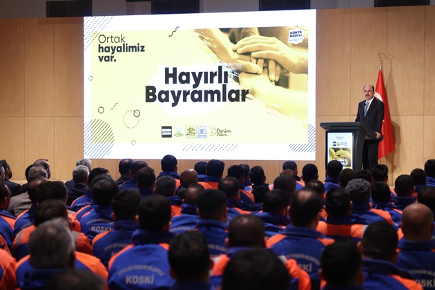 BÜYÜKŞEHİR ÇALIŞANLARIYLA BAYRAMLAŞAN BAŞKAN ALTAY: “BİZ BÜYÜK VE GÜÇLÜ BİR AİLEYİZ”