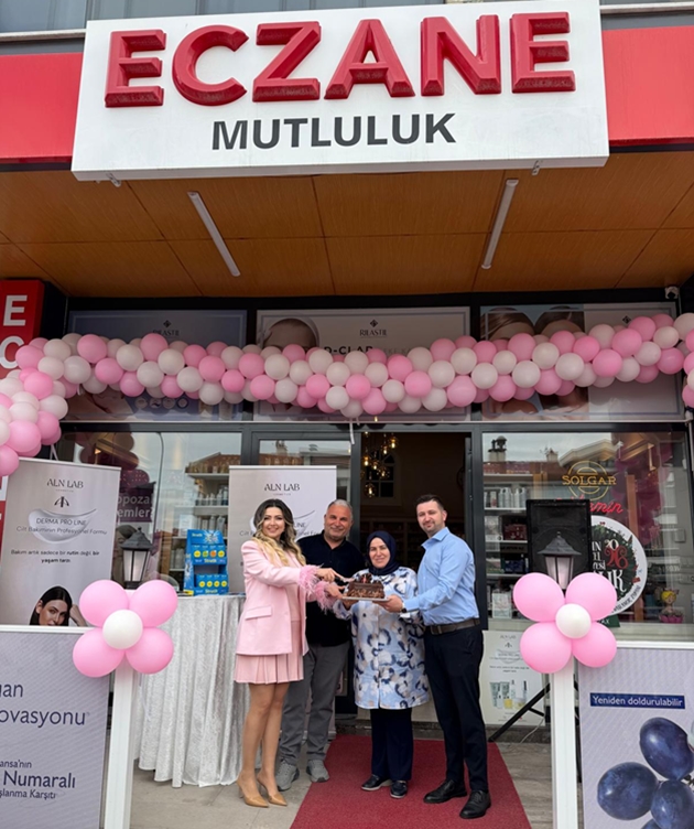 Mutluluk Eczanesi Hizmette 3. Yılını Geride Bıraktı.