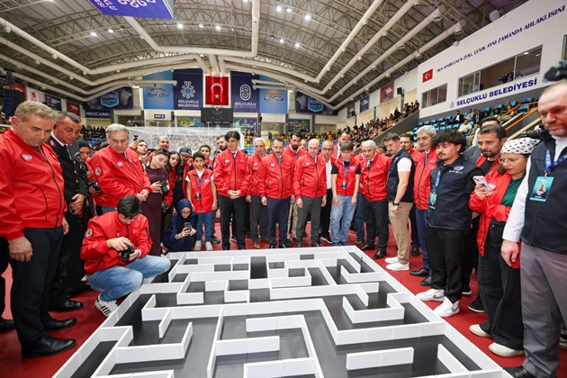 Gelecek Selçuklu’da Kodlanıyor TEKNOSEL 2026 TEKNOLOJİ FESTİVALİ BAŞLADI