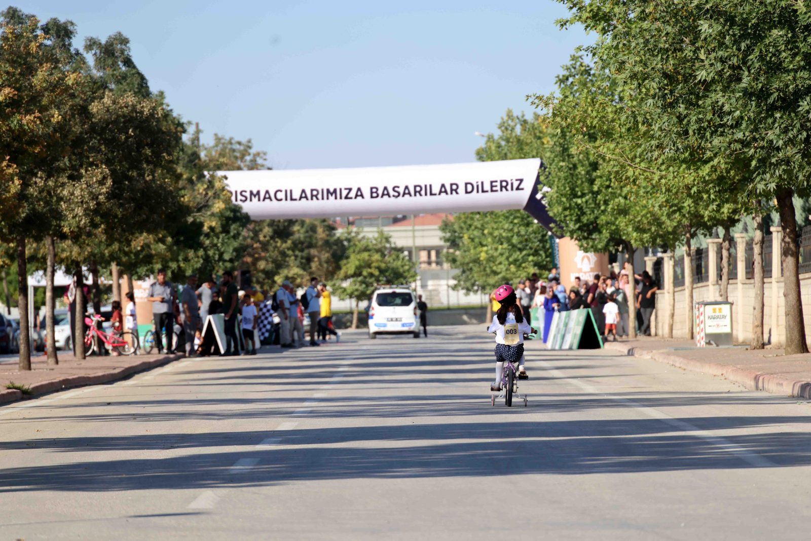 KARATAY'DA 11. DÜZ BİSİKLET YARIŞI HEYECANI YAŞANDI