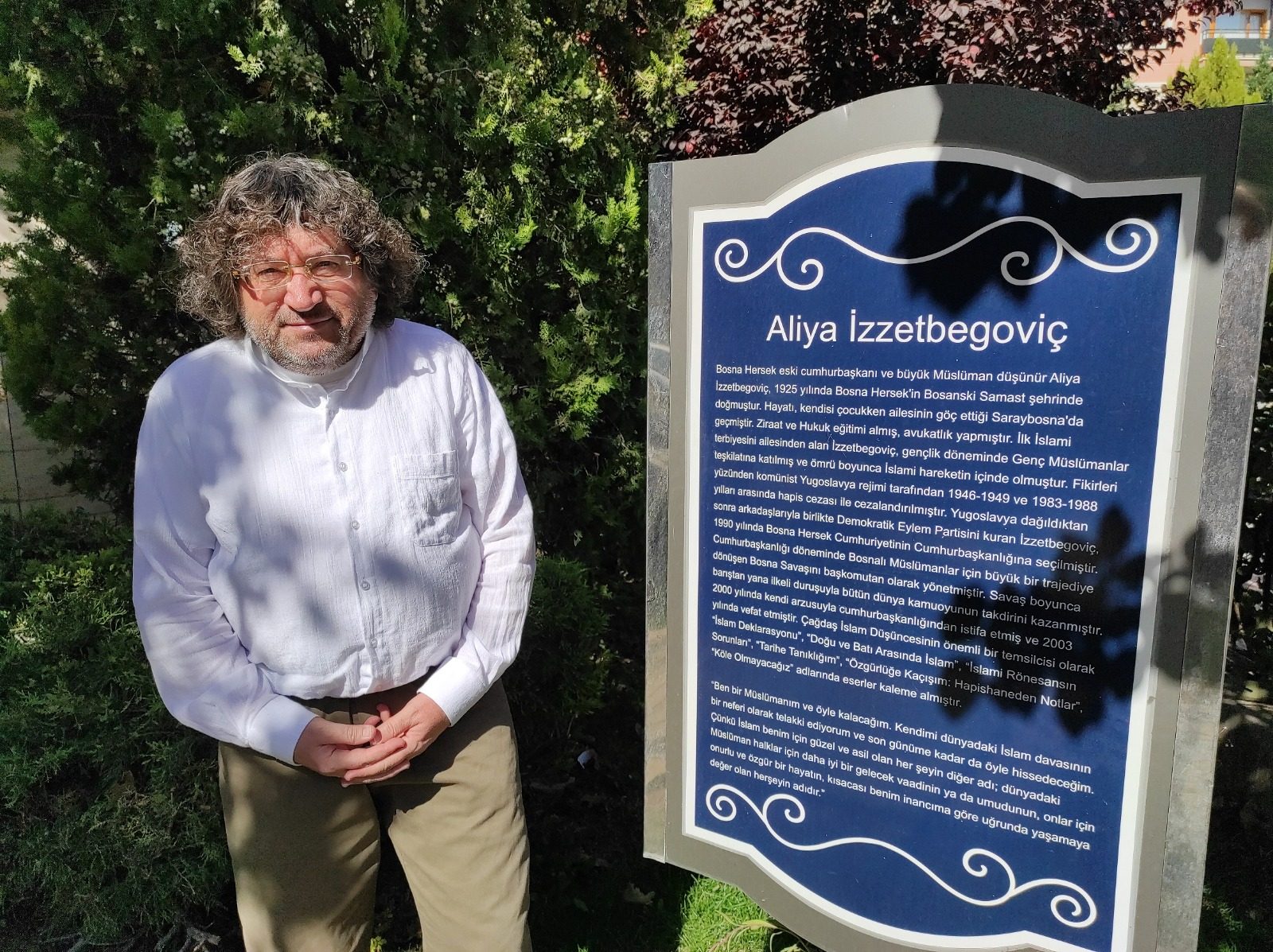 AKSED, Aliya İzzetbegoviç’i vefatının  23’üncü yıl dönümünde andı