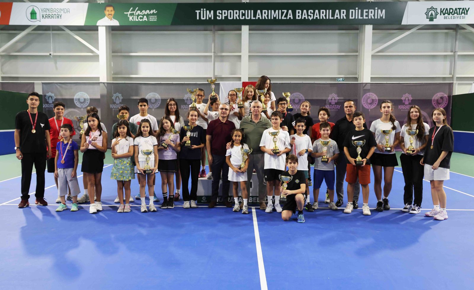 30 AĞUSTOS ZAFER BAYRAMI TENİS TURNUVASI’NDA FİNAL HEYECANI KARATAY’DA ZAFER COŞKUSU TENİS KORTLARINA TAŞINDI