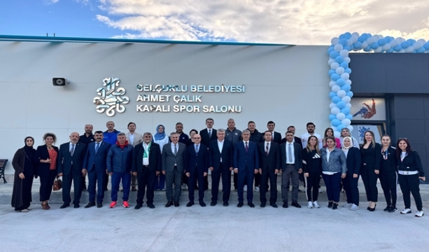 Konya Spor Lisesi Ahmet Çalık Kapalı Spor Salonu ve Suni Çim Saha Açıldı
