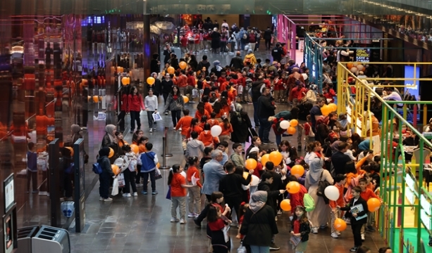BAŞKAN ALTAY TÜM MİNİK OKURLARI VE AİLELERİ 2. ÇOCUK KİTAP GÜNLERİ’NE DAVET ETTİ